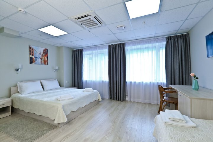 Room 8 of 88