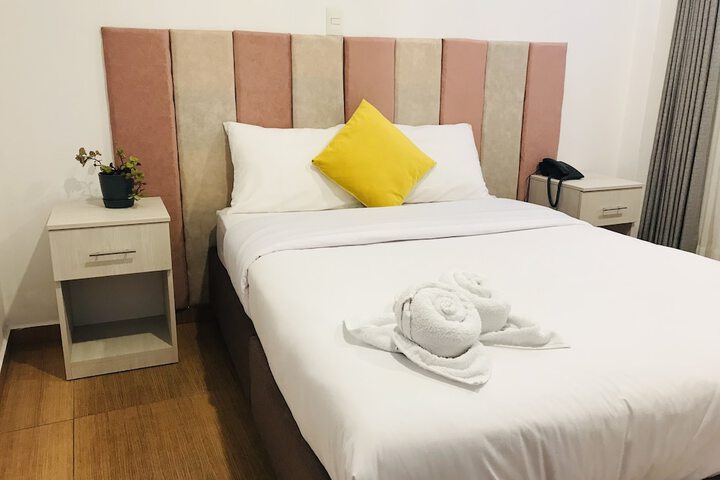 Room 5 of 70