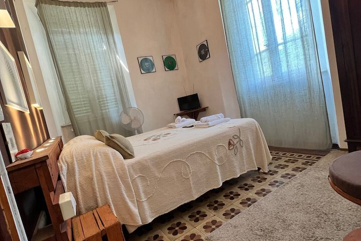 Room 17 of 49