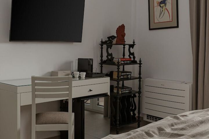 Room 32 of 92