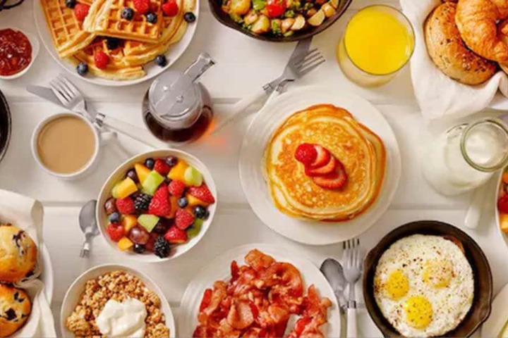 Breakfast buffet