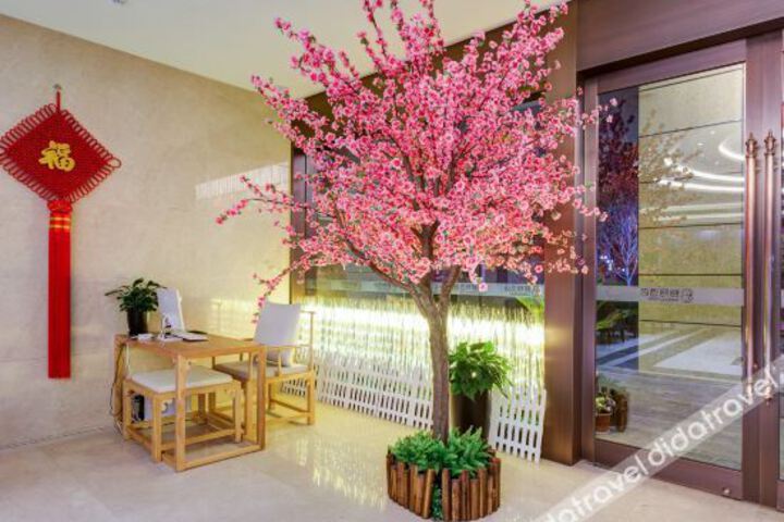 Hotel Interior 15 of 27
