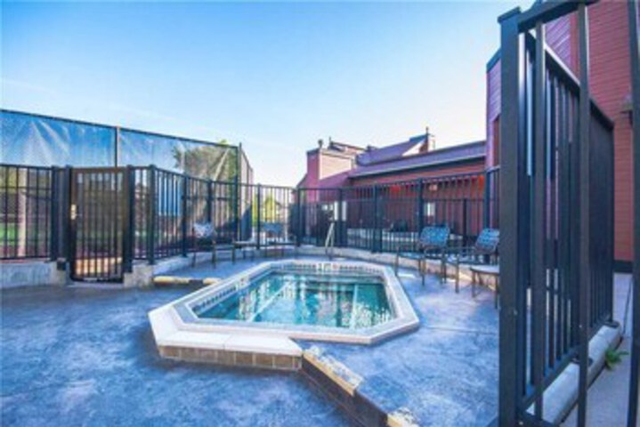 Pool 16 of 34