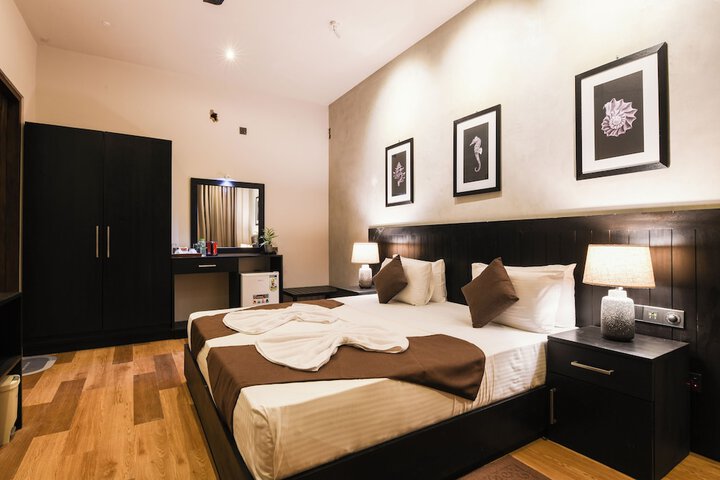 Room 90 of 171