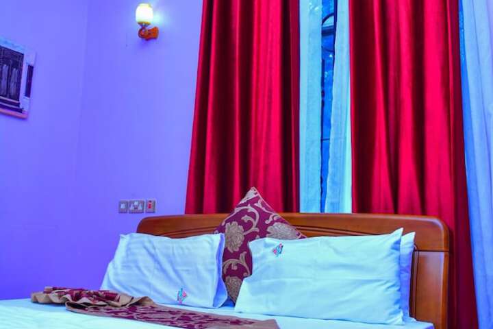 Room 10 of 70