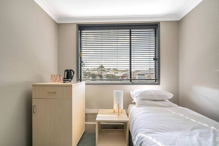 Room 13 of 39