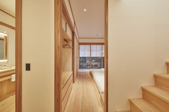 Room 18 of 71