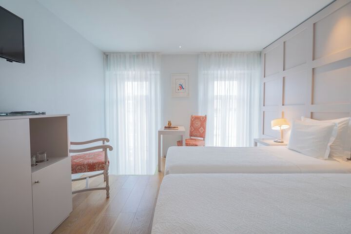 Room 10 of 51