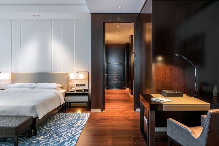 Room 5 of 48