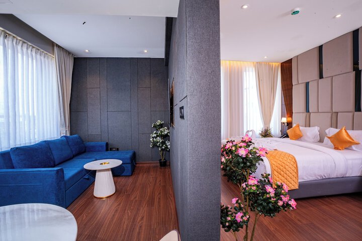 Room 42 of 74