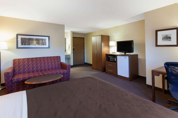 Room 14 of 41