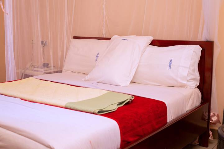 Tick Hotel
