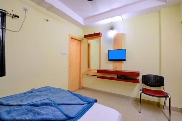 Room 9 of 20