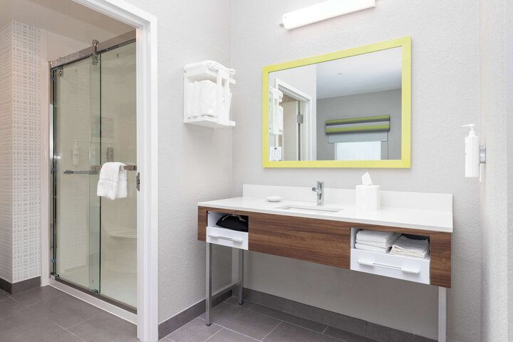 Bathroom shower