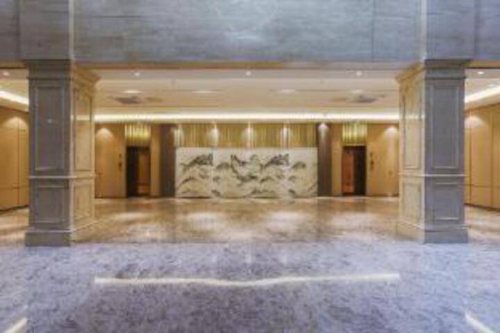 Grand Hyatt Business Hotel