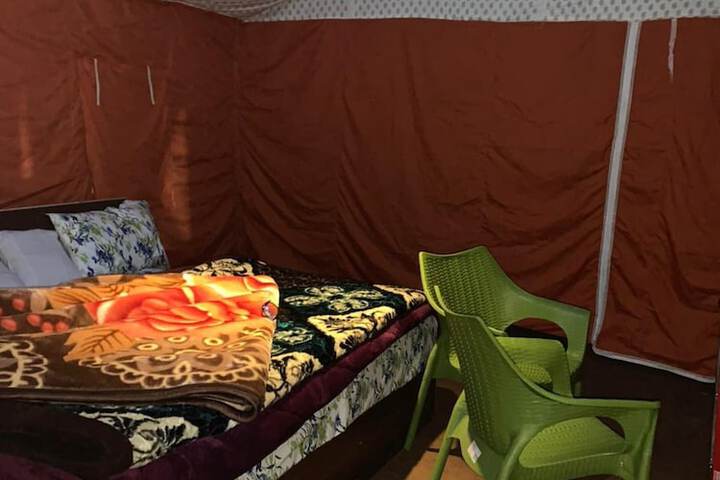 Room 3 of 10