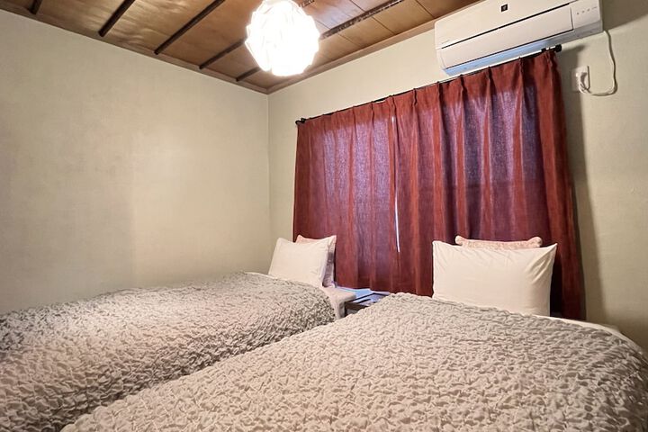 Room 5 of 51