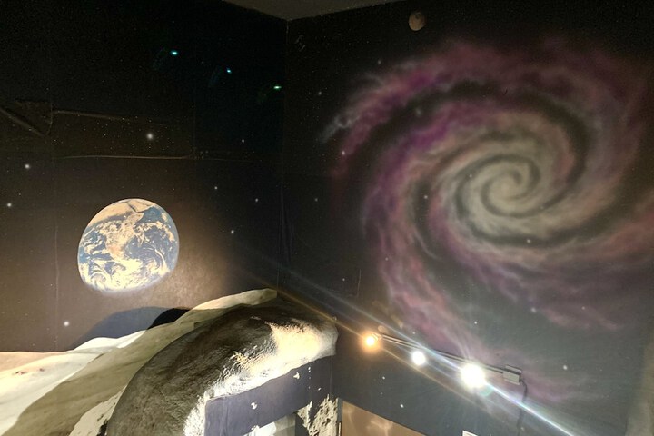 Room 79 of 293