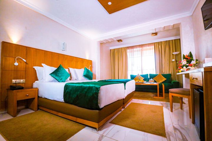Room 21 of 255