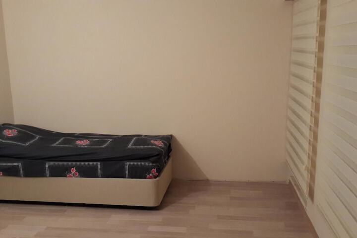 Room 14 of 20