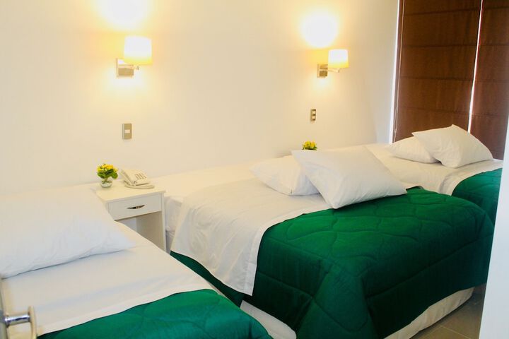 Room 14 of 93
