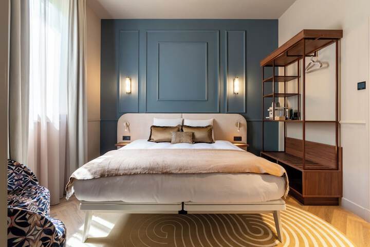 Room 22 of 54