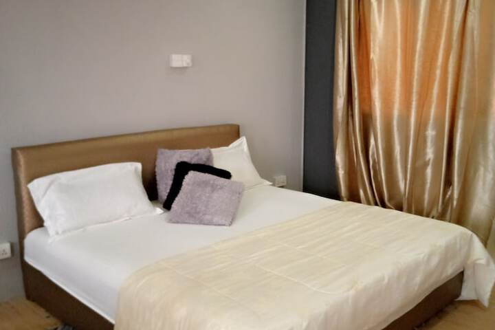 Room 6 of 21