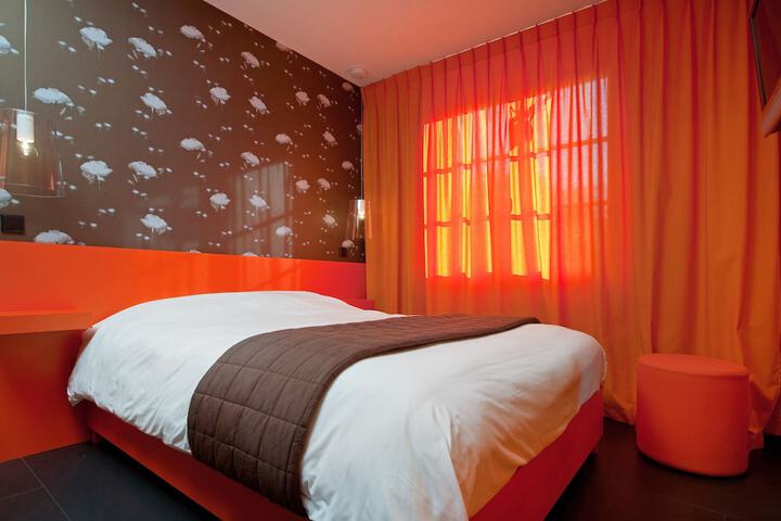 Room 59 of 140