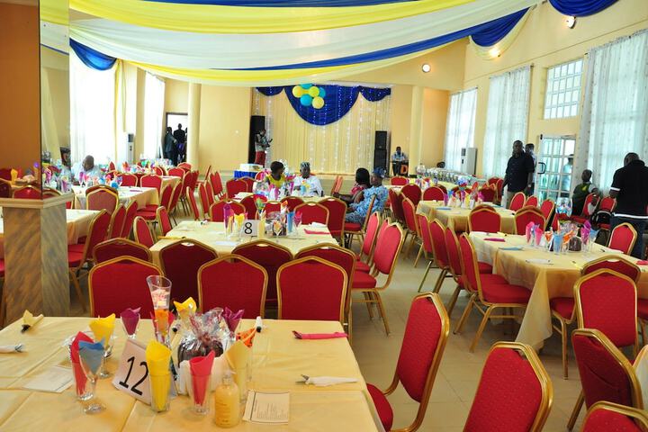 Ballroom/Hall 33 of 38