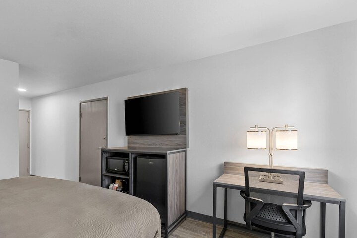 Room 30 of 58