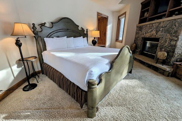Hotel 55 of 82
