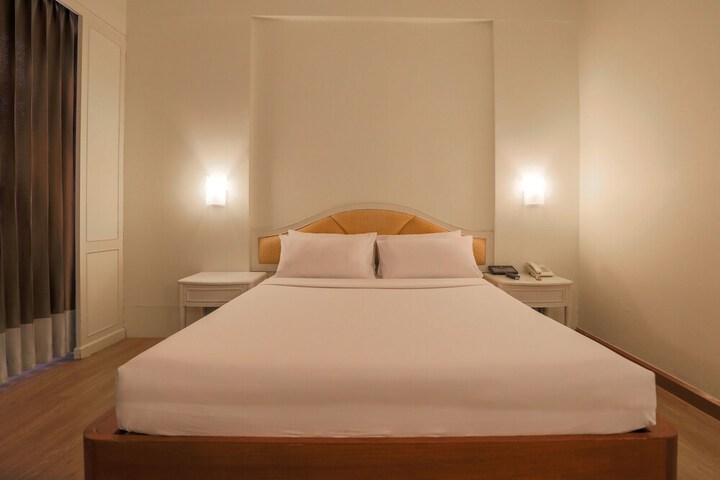 Room 28 of 131