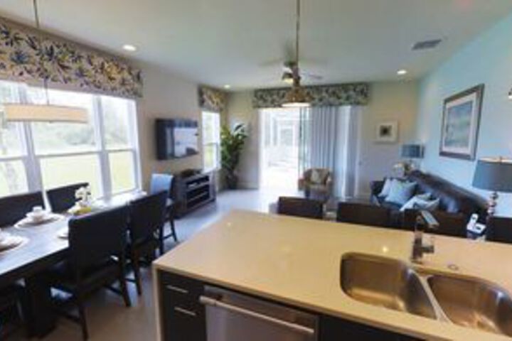 Room 210 of 279