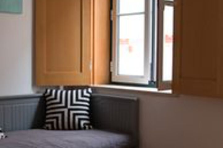 Room 16 of 34