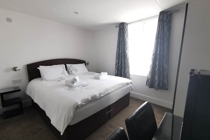 Room 14 of 43