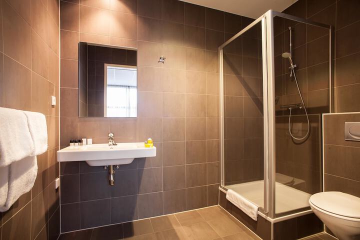 Clean Restrooms