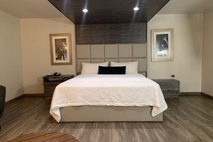 Room 13 of 70