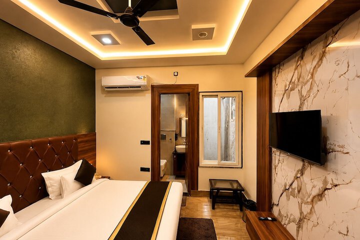Room 7 of 51