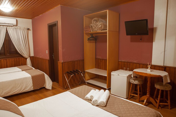 Room 19 of 47