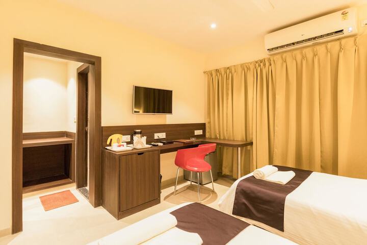 Room 10 of 45