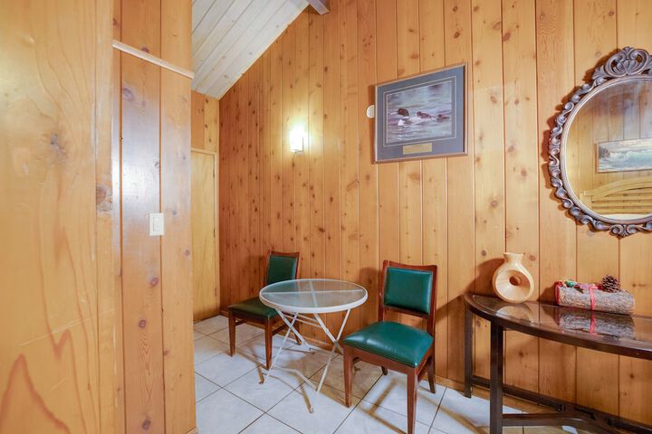 1 King Bed Pool View (6 of 23)