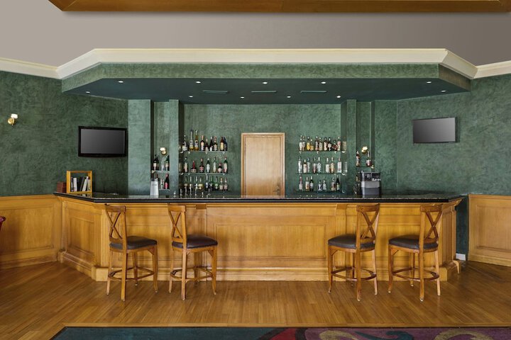 Hotel Interior 4 of 140