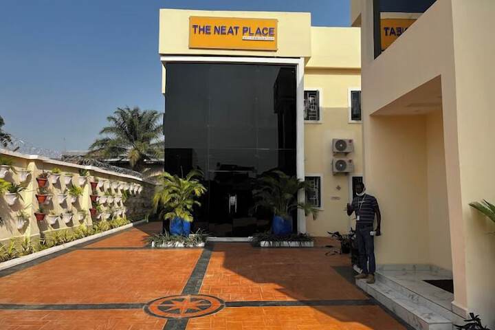 Hotel 74 of 74