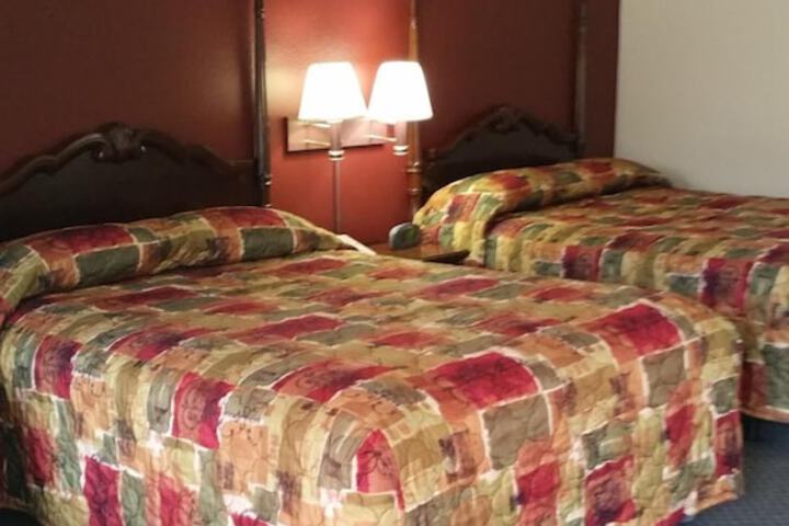 Room 14 of 25
