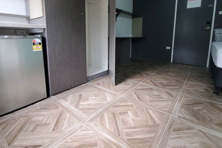 Room 11 of 22