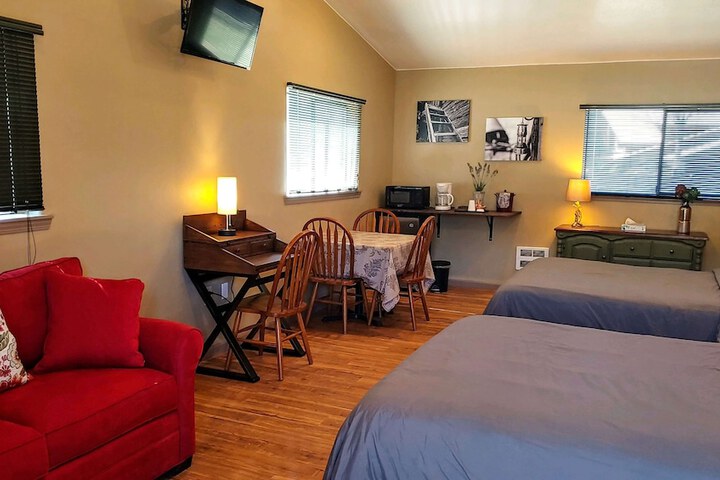 Room 10 of 51