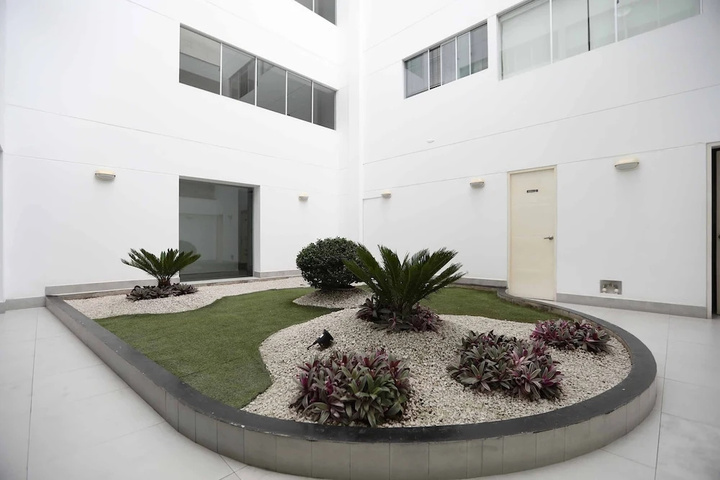 Brand new 2 dorm apt one block from boardwalk