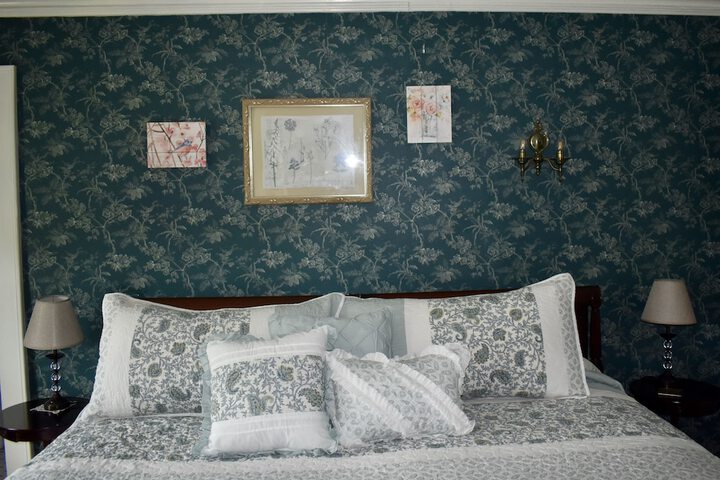 Room 5 of 64