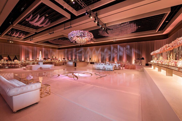Banquet hall