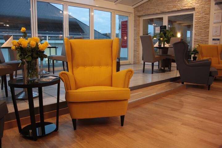 Guest Lobby